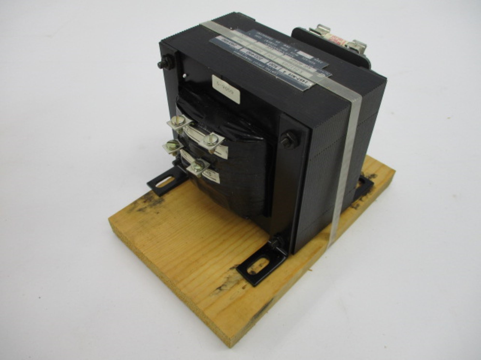 ALLEN BRADLEY 1497-N19 SER. A (BR/YL) NSMP