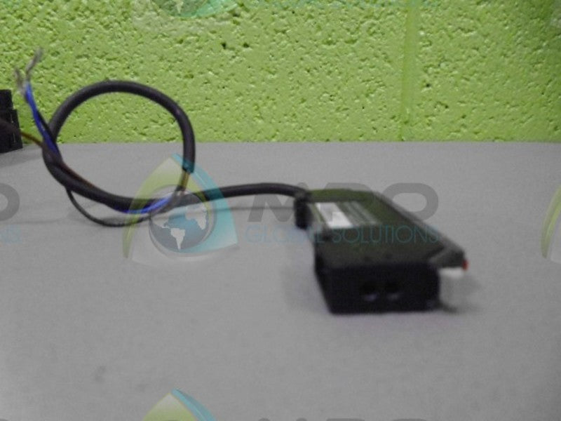 KEYENCE FS-V21G FIBER OPTIC CONTROLLER UNMP
