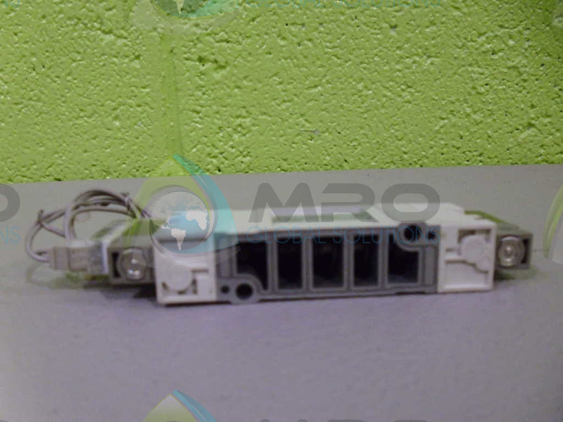 SMC SY7240-3LZ SOLENOID VALVE UNMP