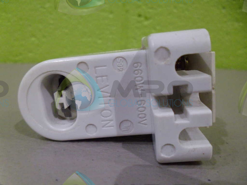 LEVITON 660W-600V LAMP HOLDER UNMP
