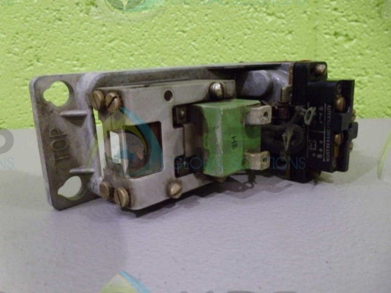 GENERAL ELECTRIC CR2820B111AA5 CONTACTOR UNMP