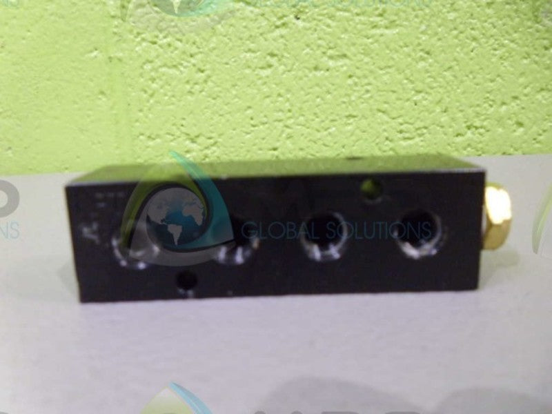POLYCONN MCM10-125-04B AIR MANIFOLD UNMP