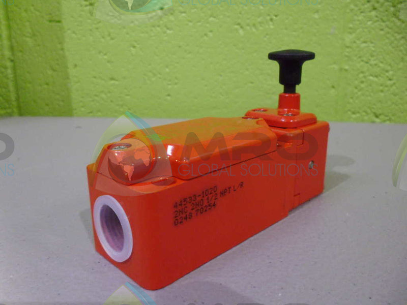 STI 44533-1020 INTERLOCK SWITCH *NEW NO BOX*