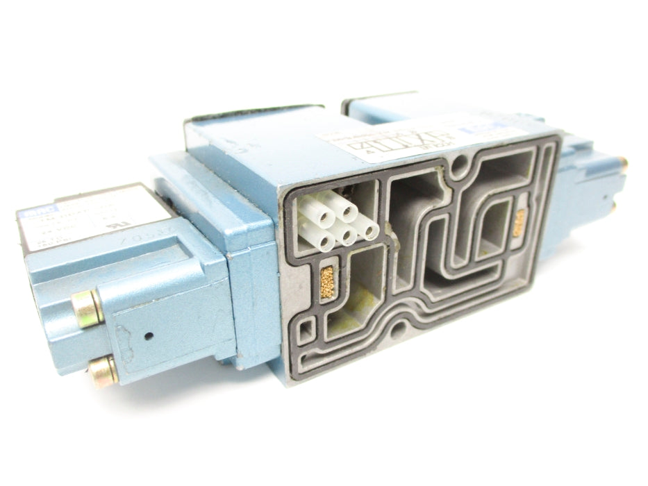 MAC 821A-BA-000-TM-DDAP-1DA 24VDC 150PSI UNMP