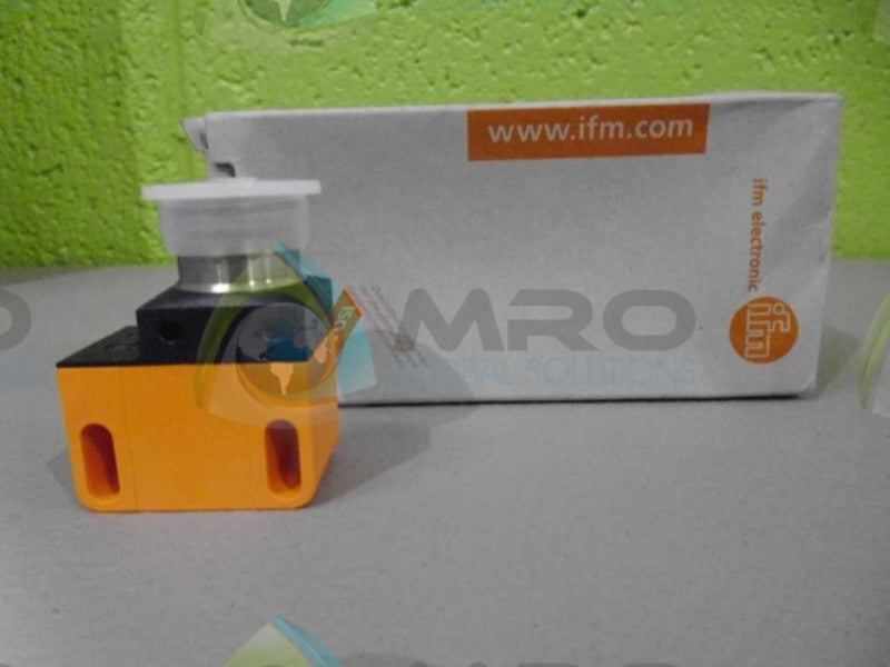 IFM EFECTOR IN0117 INDUCTIVE PROXIMITY SENSOR *NEW IN BOX*