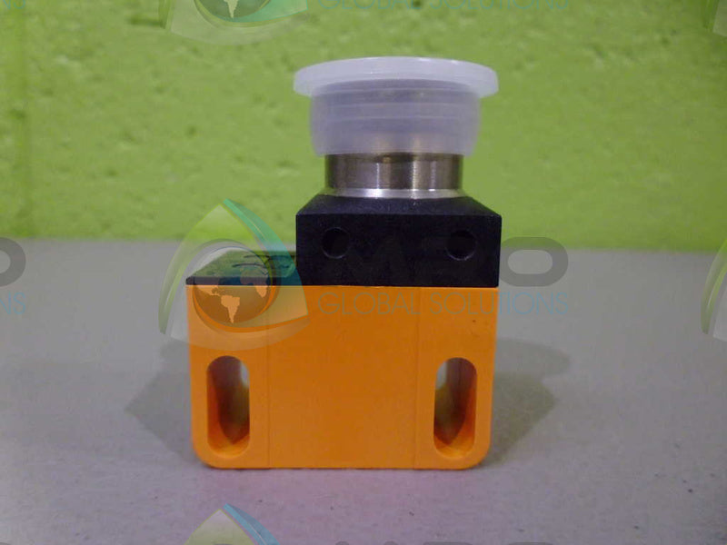 IFM EFECTOR IN0117 INDUCTIVE PROXIMITY SENSOR *NEW IN BOX*