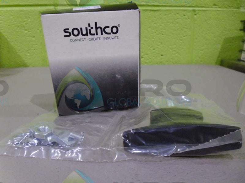 SOUTH CO 70653010 DOOR LATCH *NEW IN BOX*