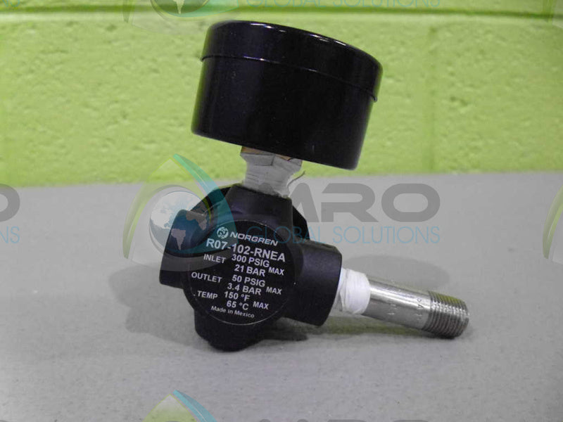 NORGREN R07-102-RNEA REGULATOR W/ MECO 100 0-15PSI GAUGE *USED*