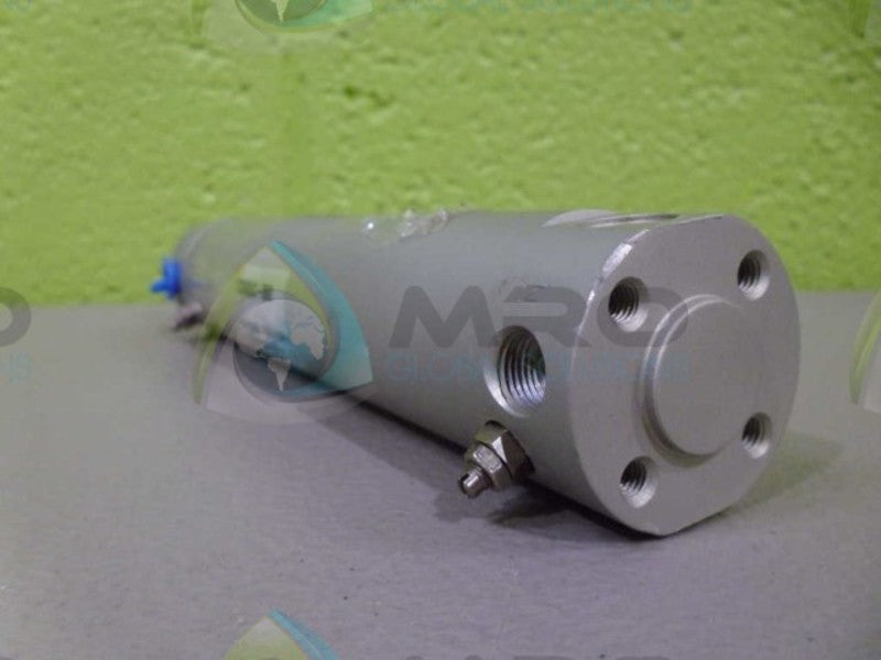 SMC NCDGDA32-0500 CYLINDER *NEW NO BOX*
