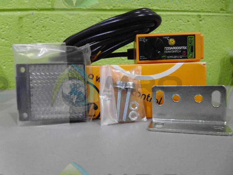 ATC 7233AR0D5FRX SENSOR RETRO-REFLECTIVE *NEW IN BOX*