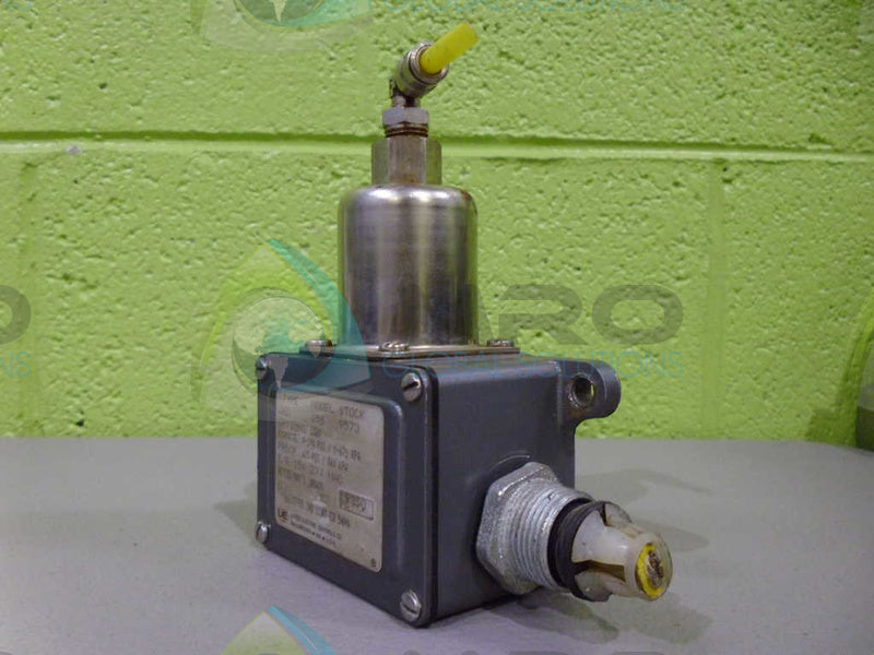UNITED ELECTRIC J6D156 *USED*