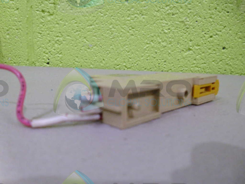LOT OF 4 OMRON G2R-2-5 RELAY *USED*