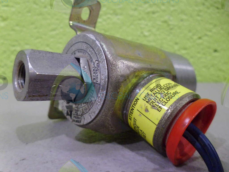 VERSA ESM3201-44-3000 VALVE *USED*