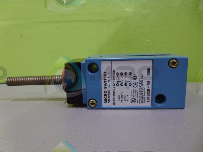 HONEYWELL LSYJB0B-7M MICROSWITCH *NEW IN BOX*