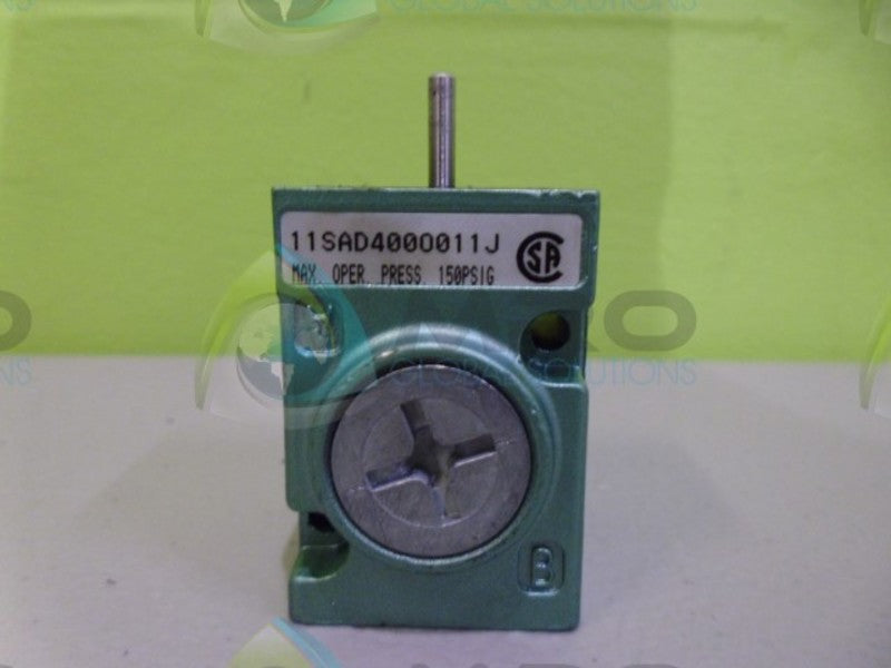 NUMATICS 11SAD4000011J VALVE AS IS *NEW NO BOX*