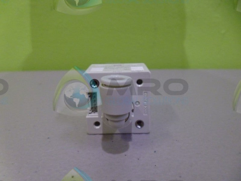 SMC ISE30A-C6L-N-M SENSOR *NEW NO BOX*