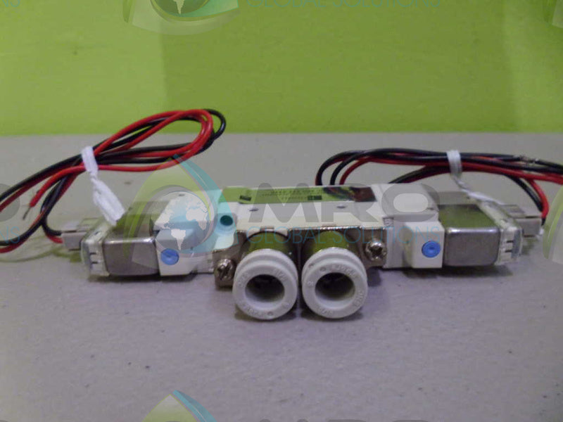 SMC 8Y5220-6LZ VALVE *NEW NO BOX*