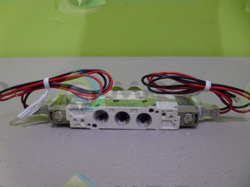 SMC 8Y5220-6LZ VALVE *NEW NO BOX*