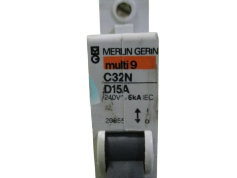 MERLIN GERIN 20855 CIRCUIT BREAKER 15A UNMP