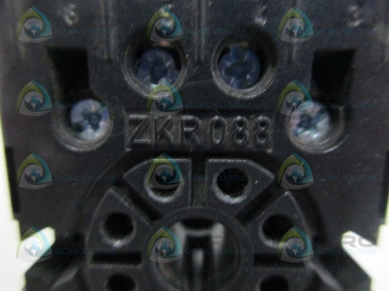 ELESTA ZKR088 RELAY SOCKET UNMP