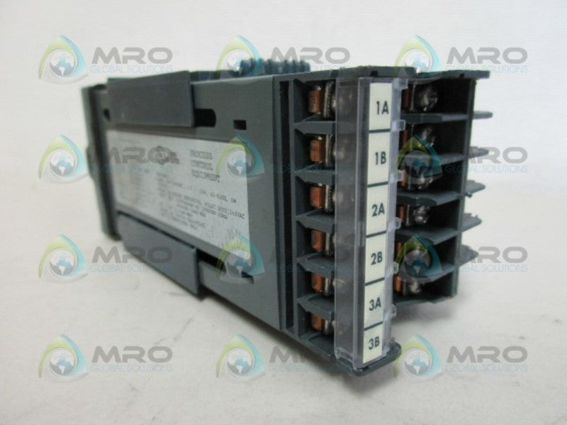 EUROTHERM 2216E/CC/VH/LH/TC/FH/2YM/ENG/XXXXX/XXXXXX CONTROLLER NSNP