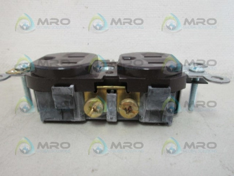 LEVITON CR15 OUTLET RECEPTACLE NSMP