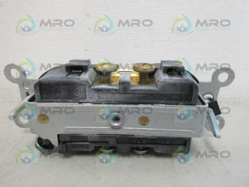 LEVITON CR15 OUTLET RECEPTACLE NSMP
