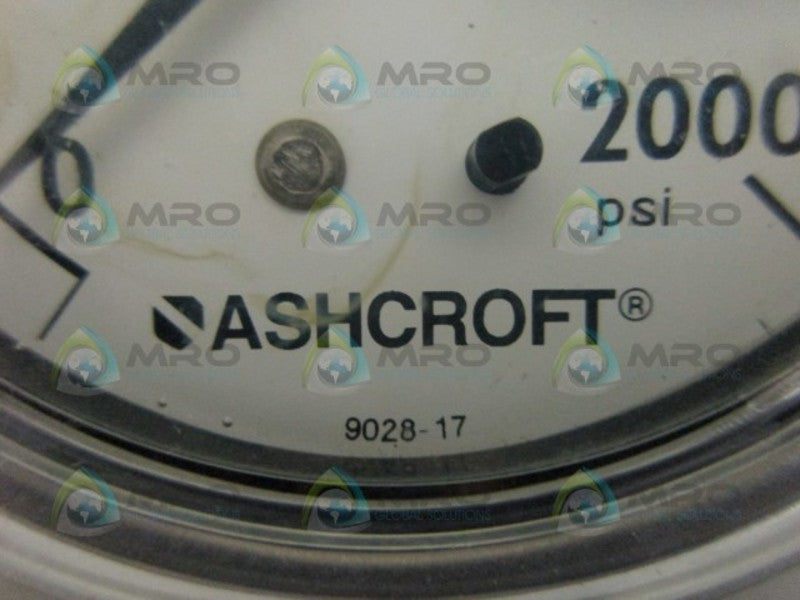 ASHCROFT 9028-17 PRESSURE GAUGE 0-2000 NSNP