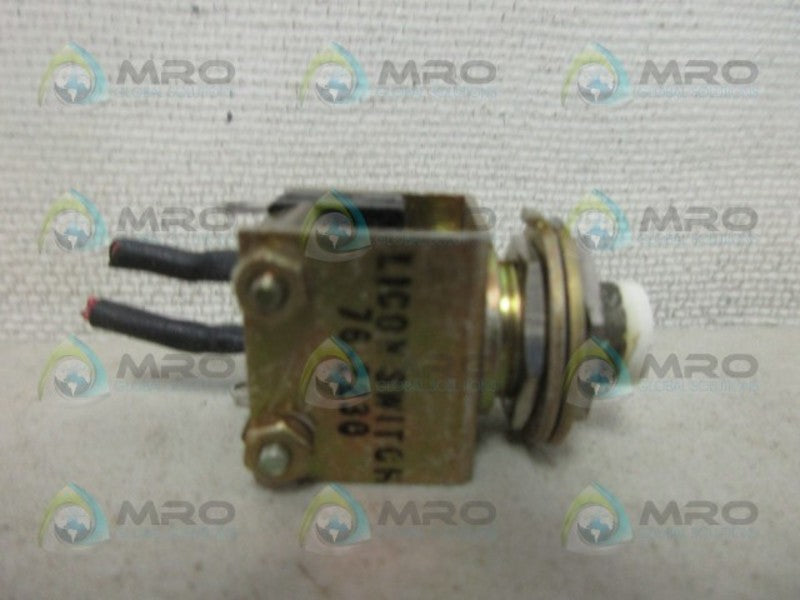 LICON 76-2230 SWITCH AS PICTURED UNMP