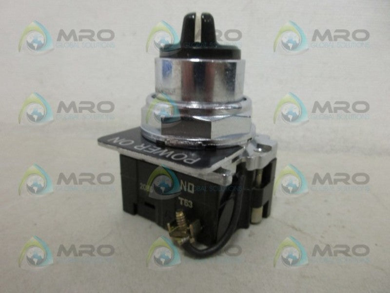 CUTLER HAMMER 2086 PUSHBUTTON SWITCH UNMP