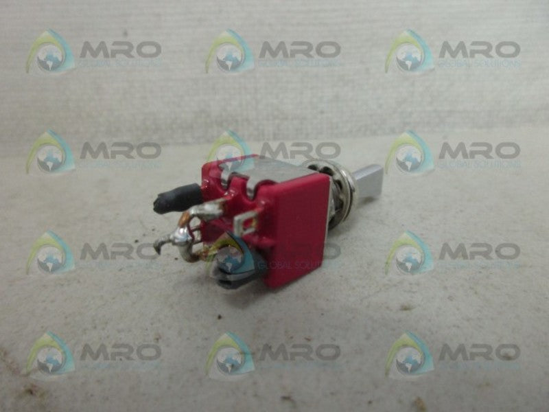 C&K 7205 TOGGLE SWITCH UNMP
