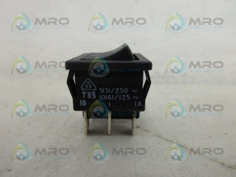 C&K D SERIES ROCKER SWITCH NSNP