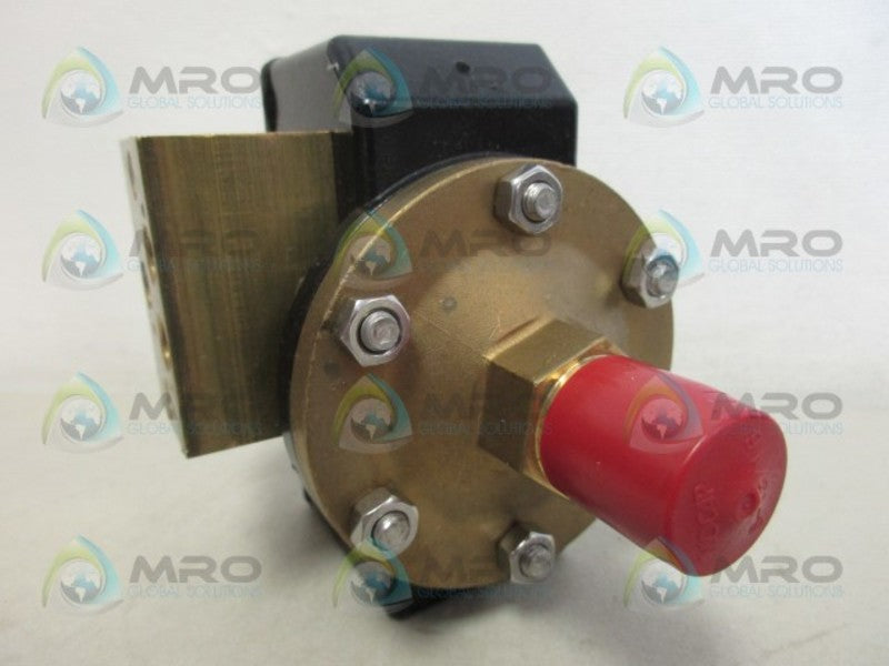 BAILEY & MACKEY 1361A PRESSURE SWITCH NSNP