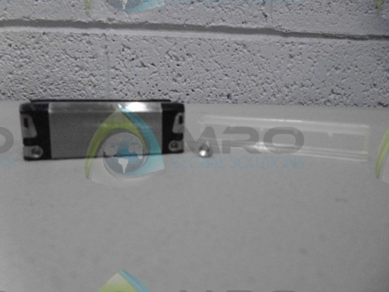 REXROTH R162211424 RUNNER BLOCK NSMP
