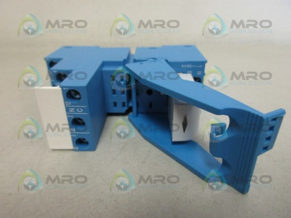 FINDER 9403 RELAY SOCKET NSNP