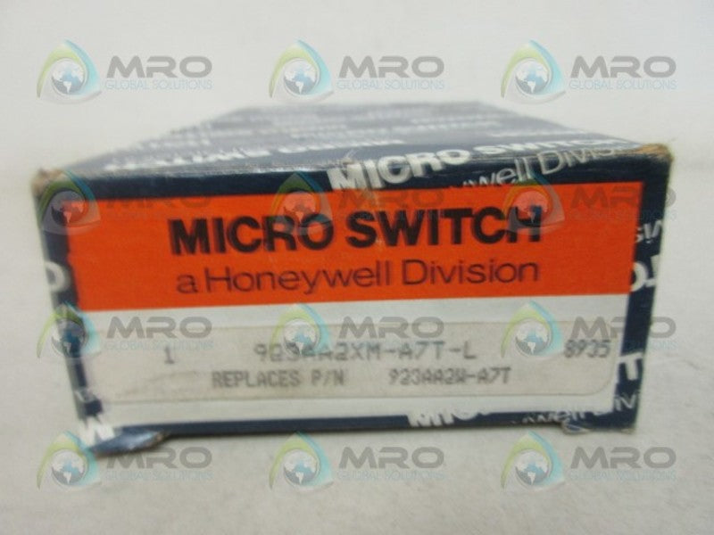 MICRO SWITCH 923AA2XM-A7T-L PROXIMITY SENSOR NSMP