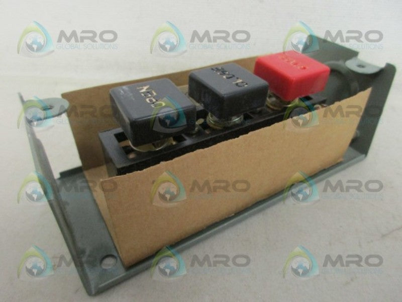 MMTC PBS-3 PUSHBUTTON STATION (AS PICTURED) NSNP