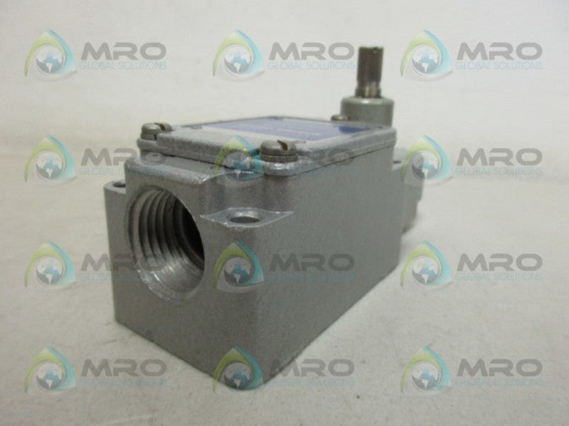 MICRO SWITCH 6LS1 (AS PICTURED) NSMP