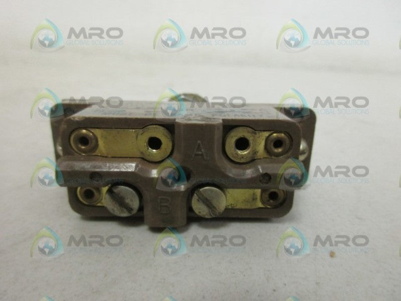 SQUARE D 9007-AP-323 LIMIT SWITCH UNMP