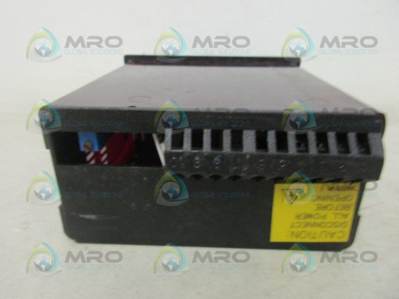 RED LION CONTROLS PAXLVD00 VOLTAGE METER UNMP