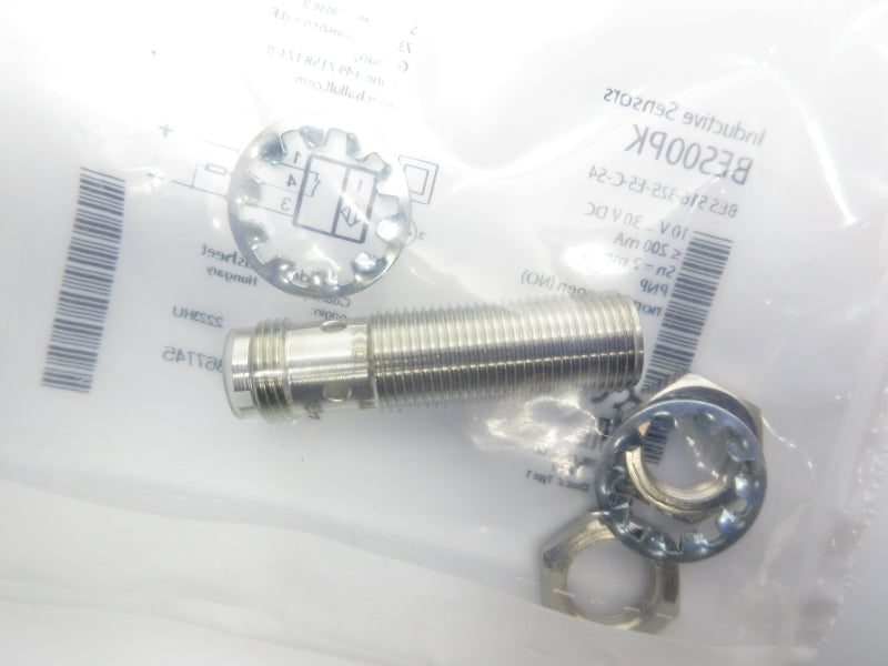 BALLUFF BES516-325-E5-C-S4 BES00PK 10-30VDC NSMP