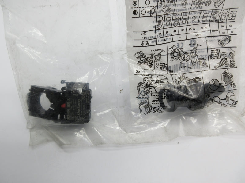 ALLEN BRADLEY 800FP-SM22PX11 SER. A NSMP