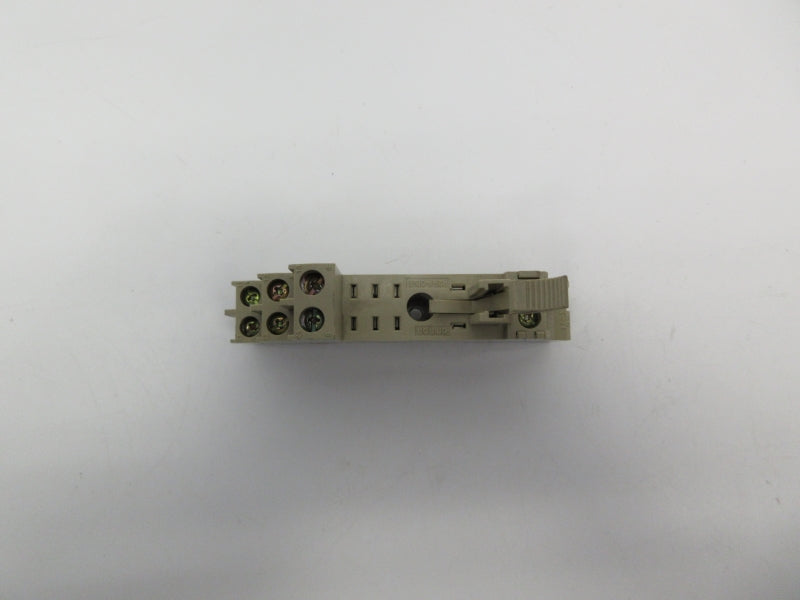 OMRON P2RF-08-E 250V 5A NSNP