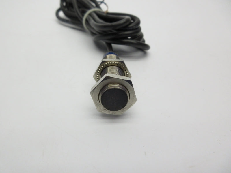 TELEMECANIQUE XS1M12FA260 12-240V NSNP