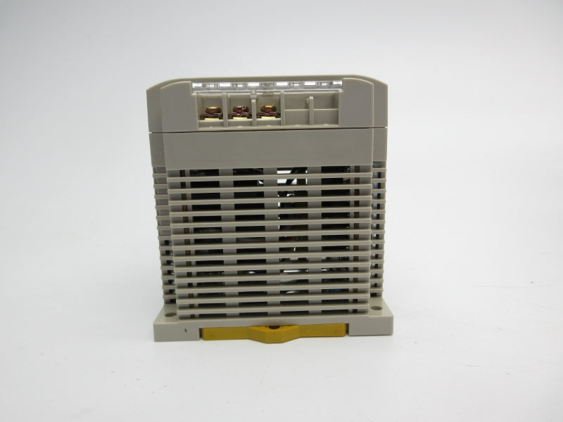 OMRON S82K-03024 100-240VAC 0.9A NSMP