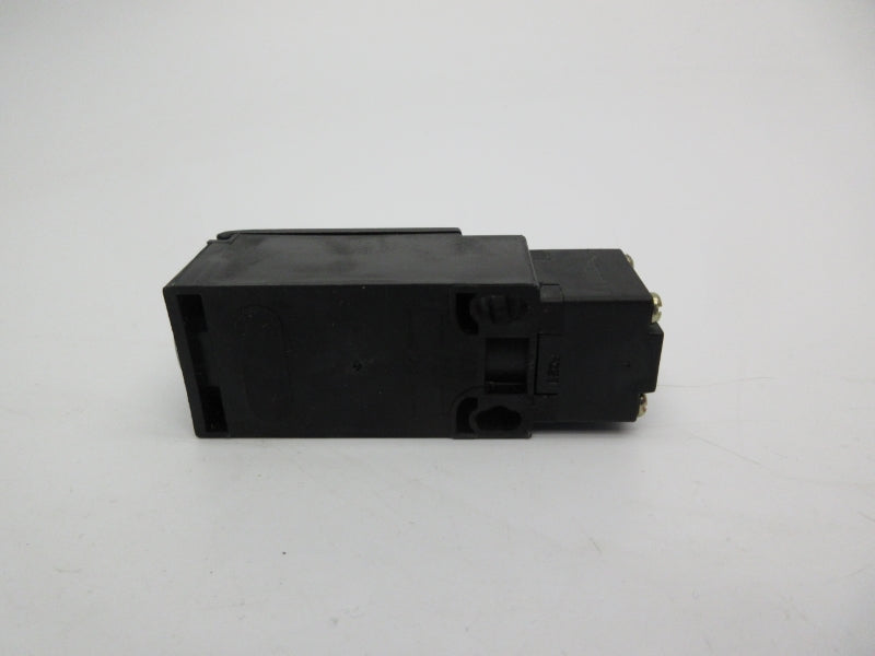 TELEMECANIQUE XCKP101 500V 3A NSMP