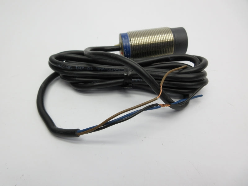 TELEMECANIQUE XS2M30PA370 12-48V NSNP