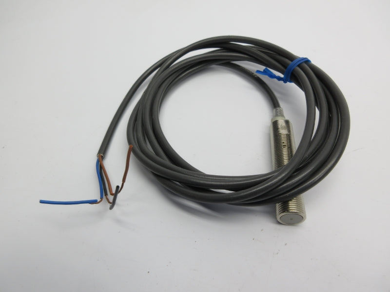 OMRON E2E2-X2C1 12-24VDC NSNP