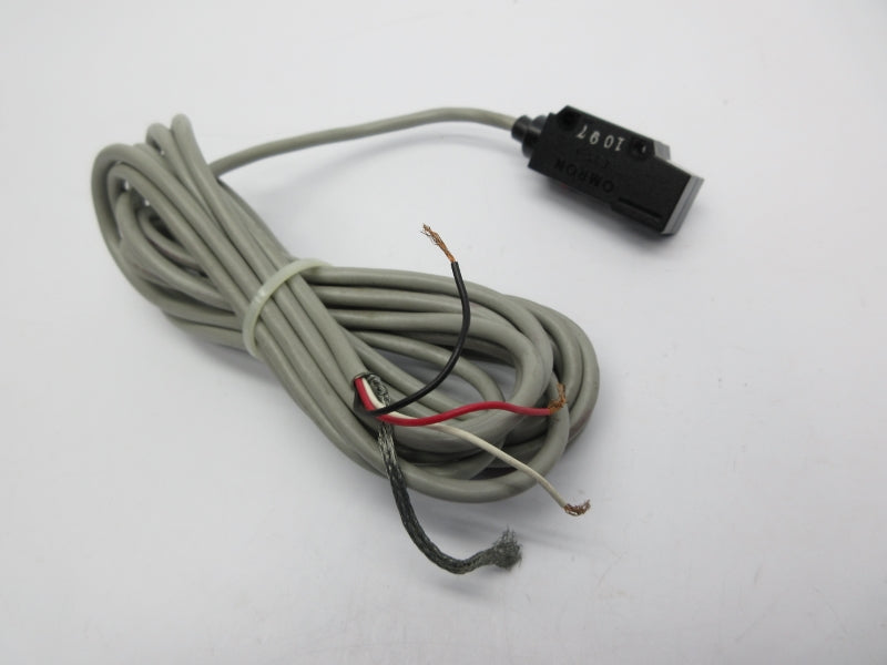 OMRON E3S-1DE11 12-24V NSNP