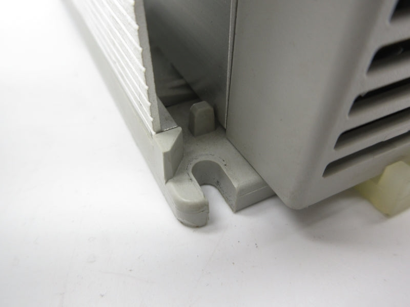 ALLEN BRADLEY 160-AA08NPS1P1 SER. C F/W 7.03 200-240V 9.4A UNMP